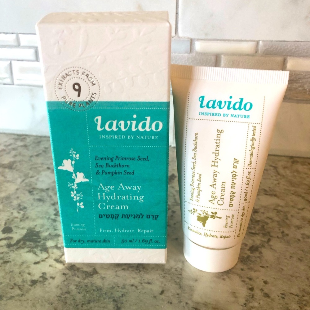 ☀️$8 special bundle price☀️ Lavido age away hydrating cream